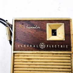 Vintage General Electric GE P-1759 All Transistor Portable AM Radio PARTS FLAWS