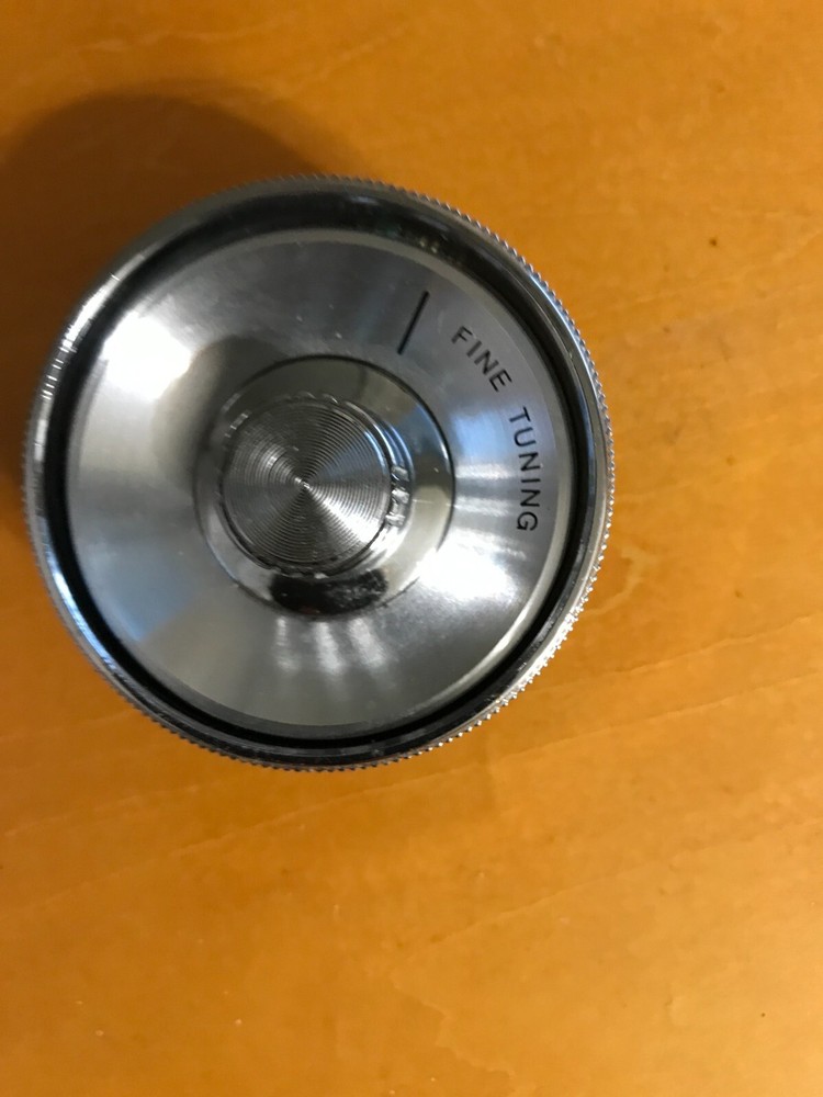 Tuning/Fine Tuning Knobs(pair) for SONY CRF-5090/5100. Good Condition..