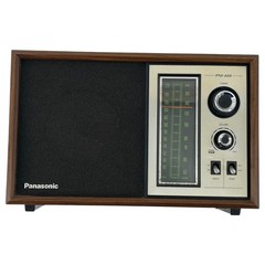 Panasonic RE-6286 FM/AM Tabletop Radio Solid State Wood Grain Case