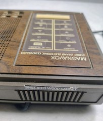 Vintage Magnavox D 3160 2 Band Electric Alarm Clock Radio MINT HIGH QUALITY