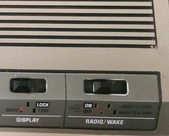 Vintage GE 7-4642B Digital Alarm Clock AM/FM Radio Teak Grain Finish Really Nice