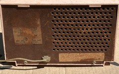 1950’s Vintage General Electric Pink AM Tube Radio Model 877 Rare Retro MCM
