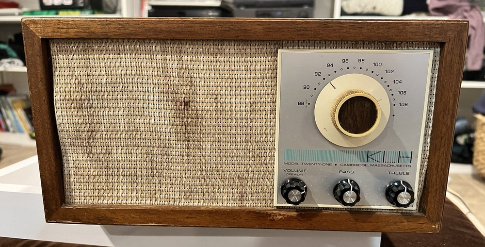 Vintage KLH Model Twenty One 21 FM Table Radio Wood Cabinet working condition