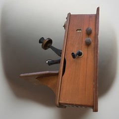 The Country Bell Superheterodyne Radio Receiver Model 556