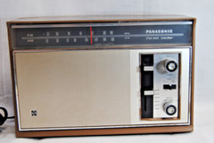 Panasonic Solid State 2-Band AM/FM Radio Model #RE-7329 Japan Vintage T2399