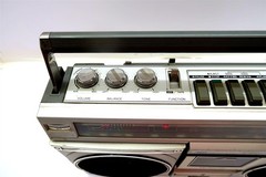 Vintage SANYO M9935K FM Boombox Radio Short Wave Works TAPE PLAYER WANTS TO WORK