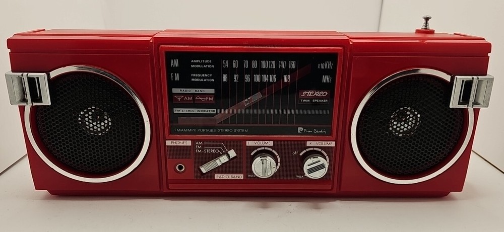 WORKING Vintage Pierre Cardin Series 185 Red AM/FM Stereo Radio (A5)