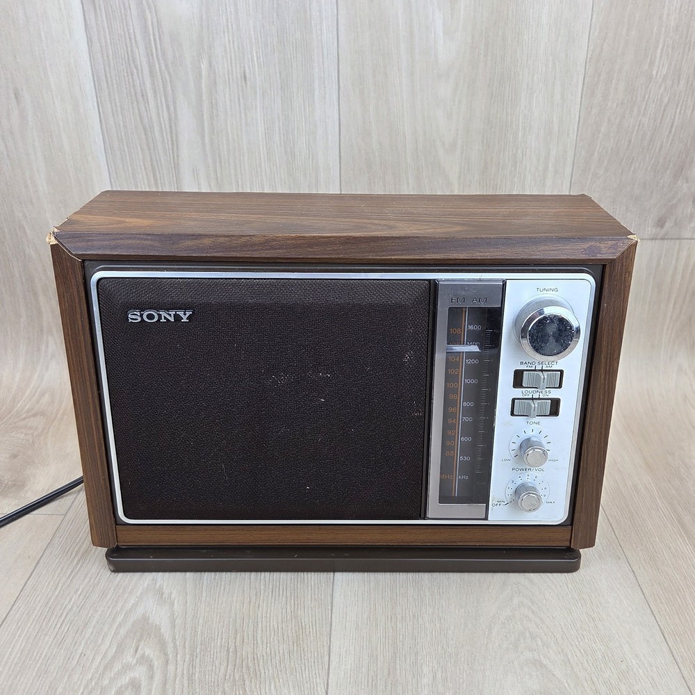 Sony Tabletop Radio ICF-9740W AM/FM Wood Grain Vintage Retro Tested Works READ
