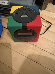 D530 Vtg 1990s GPX Gran Prix ALARM RADIO CLOCK rubiks simon Multi-Color CUBE