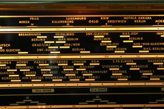 Grundig Model MAJESTIC 4090 HiFi Tube Radio – GERMAN version