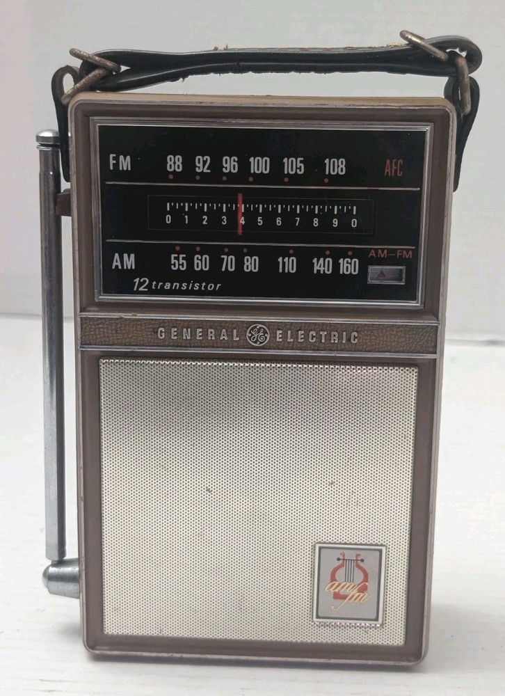 GE General Electric (Vintage 1960&rsquo;s) AM/FM 12 Transistor Radio P-18443- Tested!!