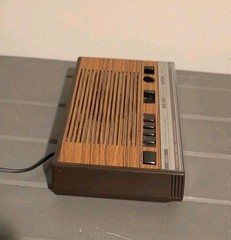 Vtg General Electric GE AM/FM Alarm Clock Radio Model 7-4624B Wood Grain WORKS