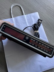 1980s Vintage GE Model 7-4612A Digital Alarm Clock Radio Working works