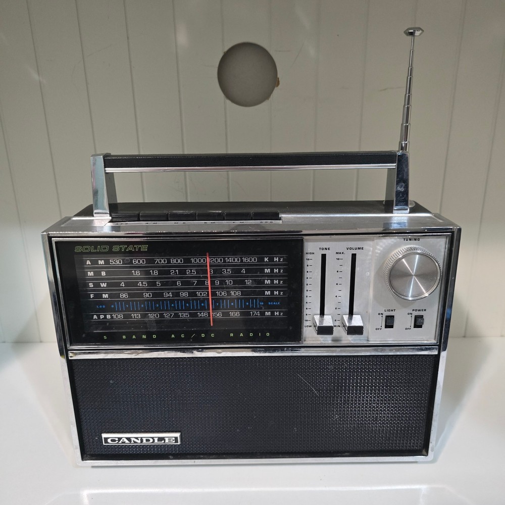 Candle Solid State Multi Band AC DC Radio – Vintage Works