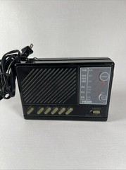 Vintage Lenoxx Sound CR-614 AM FM Digital Clock Radio. Tested Works