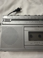 Vintage Emerson Am Fm Radio And Cassette Player Cassette Spins