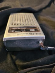 Vintage Radio Shack Realistic AM/FM SOLID STATE Portable Radio