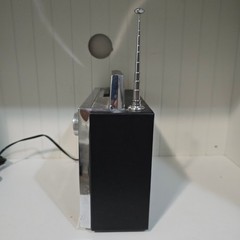 Candle Solid State Multi Band AC DC Radio – Vintage Works