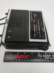 Vintage Seville AM/FM Radio Model 1805 Hong Kong Electric/Battery Power Works!