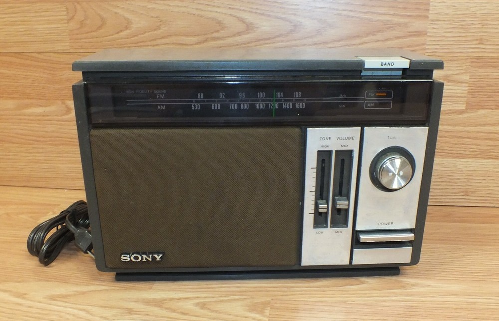Genuine Vintage Sony (ICF-09540W) Brown & Silver FM/AM Radio W/ Tone & Volume