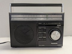Panasonic RF-569 AM/FM 2-Band Portable Radio – Tested Working, No Battery Cover