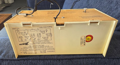 Vtg 1960&rsquo;s Zenith A-462W Tabletop AM/FM Radio w/ Alarm Clock – Exc Working Cond