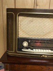 Metz 409/3D 1950’s German Radio Large Tabletop Tube AM FM SW Radio