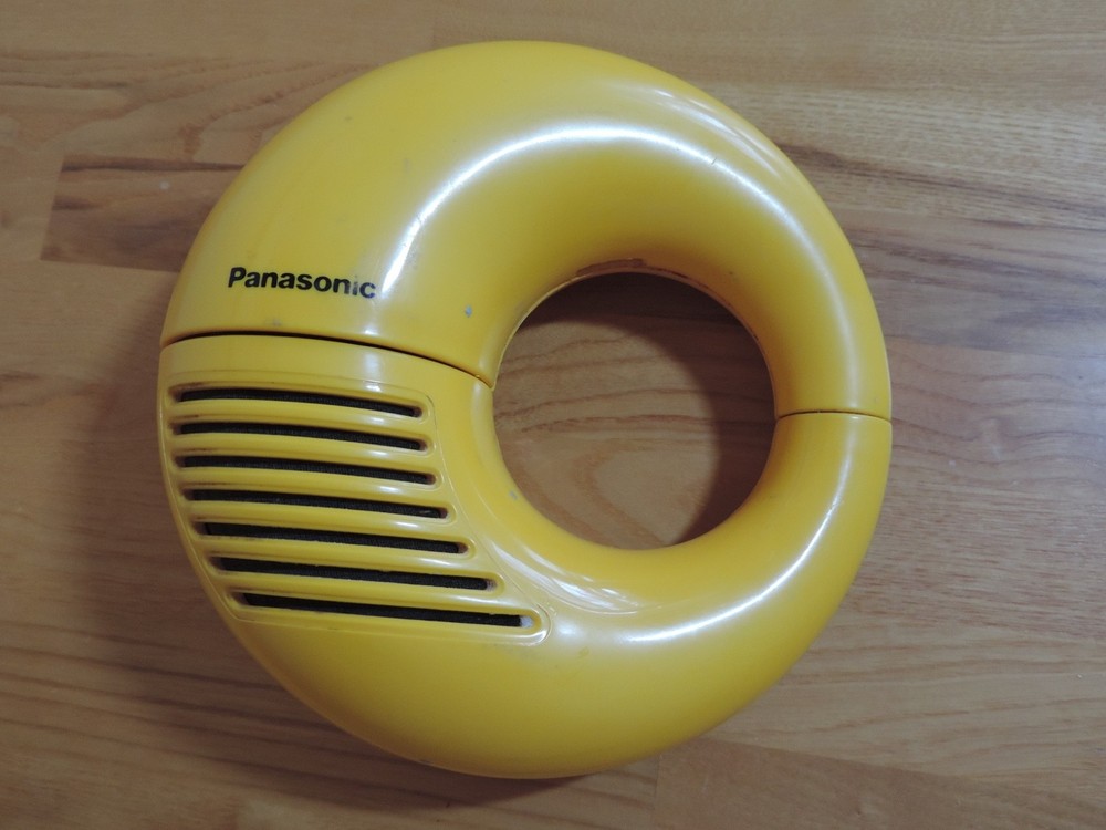 Vintage 1970s Yellow Panasonic Toot- A- Loop AM Radio R72 Works