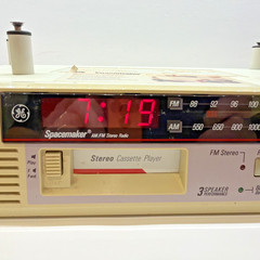 GE Spacemaker 7-4275A AM/FM RADIO Cassette Player Under Cabinet Kitchen Vtg