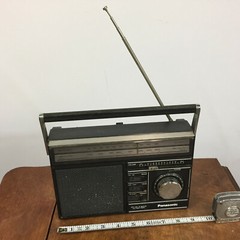Vintage Panasonic 2 Band AM FM Radio RF Portable Travel Battery Stereo