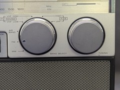 Rare vintage Sony ICF-7760W PSB/TV Sound/Air Band FM/AM Receiver