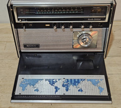 SONY CRF-5090 Earth Orbiter 9-Band SW/MW/LW/FM Radio Powers ON WORKS READ