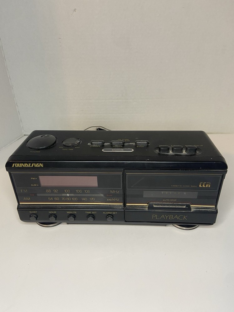 Soundesign Sound Design Cassette Clock Radio CCR vintage model no 3827 BLK AM FM