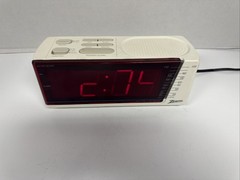 VINTAGE ZENITH Z5010 AM/FM ALARM CLOCK RADIO TESTED WORKING PERFECTLY