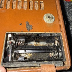 Vintage MOTOROLA X39N BATTERY OPERATED TRANSISTOR RADIO Working
