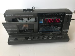Vintage GPX Model DC 590 Digital Alarm Clock Radio /Cassette – PARTS or REPAIR