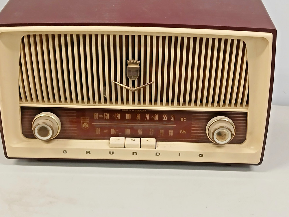Grundig Majestic International Model: 87 – FINE WORKING CONDITION!!