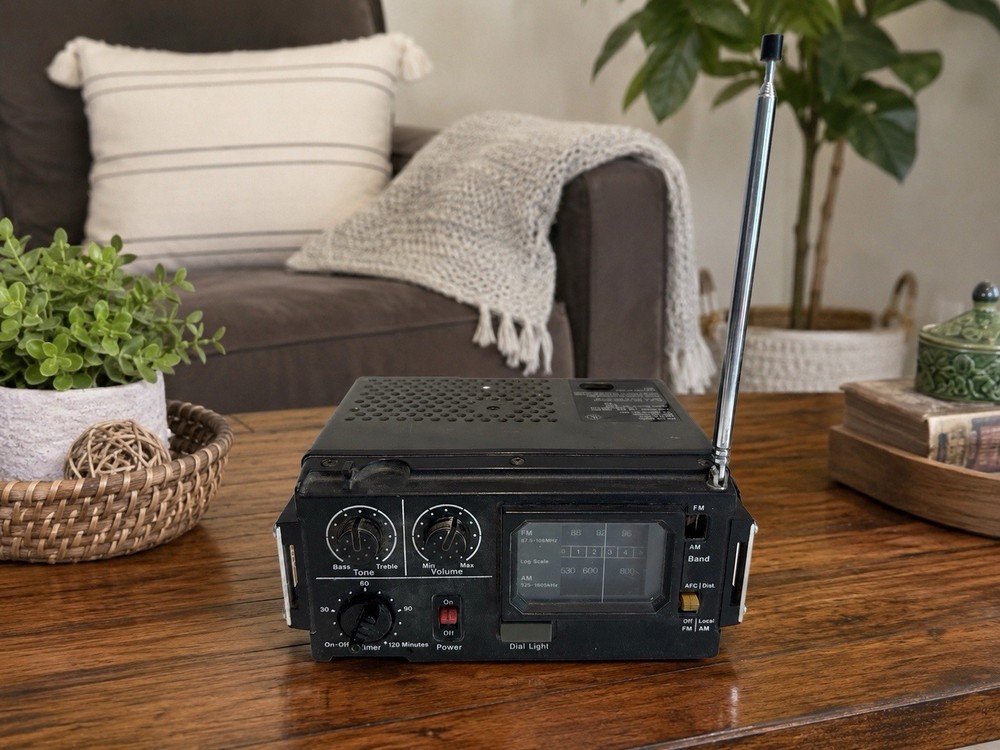 Rare FM AM Portable Radio JCPenney Japan 5W Tested Two Band Receiver