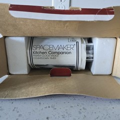 Vintage GE Space Maker Kitchen Companion AM/FM Clock Radio Model 7-4221 NEW NIB