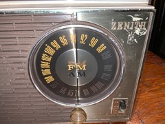 Working Vintage 1946 Zenith AM/FM Automatic Frequency Control 7 Tube