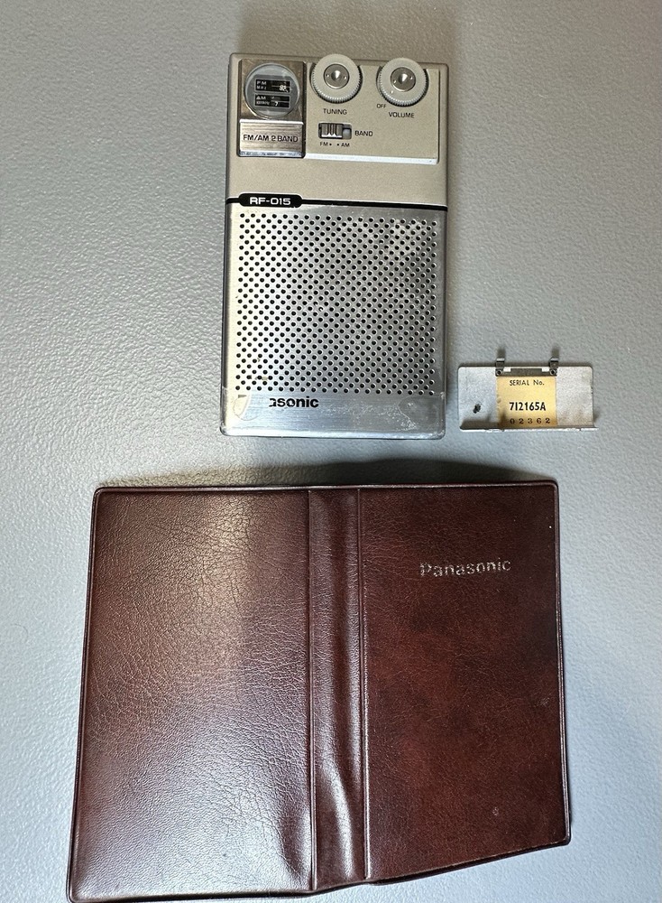 Vintage Panasonic RF-015 FM/AM Pocket Radio WORKS Mr Thin 1/2&Prime; x 3&Prime; x 5&Prime;
