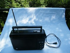 Vintage GE Superadio III Long Range High Performance AM/FM Super Radio 7-2887A