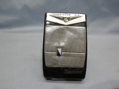 WORKING BLACK 1959 FLEETWOOD SQUARE GRILLE 6 TRANSISTOR RADIO- RADIOORPHANAGE