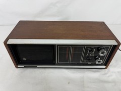 1970s Panasonic Model RE-7371 AM FM Radio Solid State Wood Finish Japan WORKS!