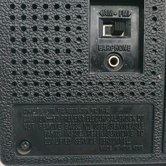 Vintage GE General Electric Two Way Power Solid State AM FM Radio 7-2810H WORKS