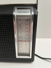 Classic Panasonic Model RF-689 Portable AM/FM 2 Band Radio Tested Working Clean!