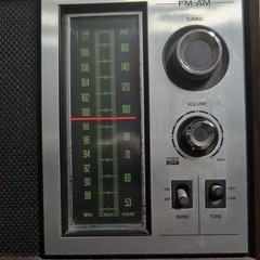 AM/FM RADIO Vintage Panasonic AM/FM Radio Model RE-6286 Works !