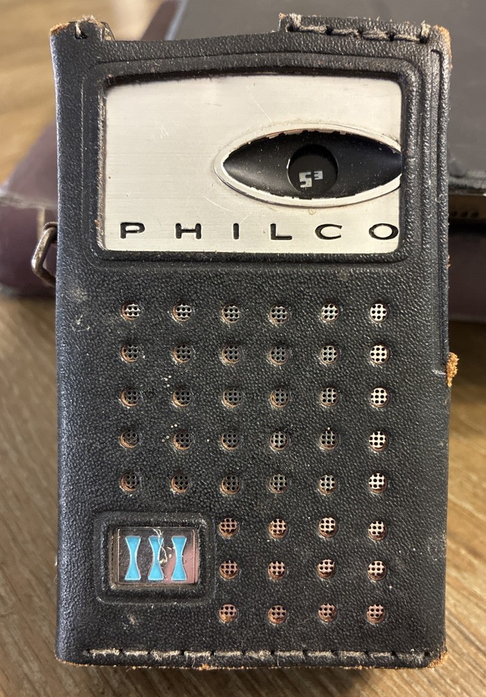 Vintage 1960’s Philco 6-Transistor AM Radio Model NT-600-BKG w/Leather Case