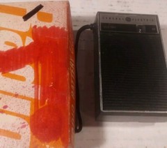 Vintage 1973 GE General Electric Solid State AM Radio – Model P-2790F TESTED