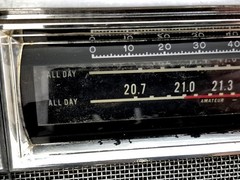 Vintage Zenith Royal 1000-D Trans-Oceanic Wavemagnet Radio FOR PARTS/REPAIR